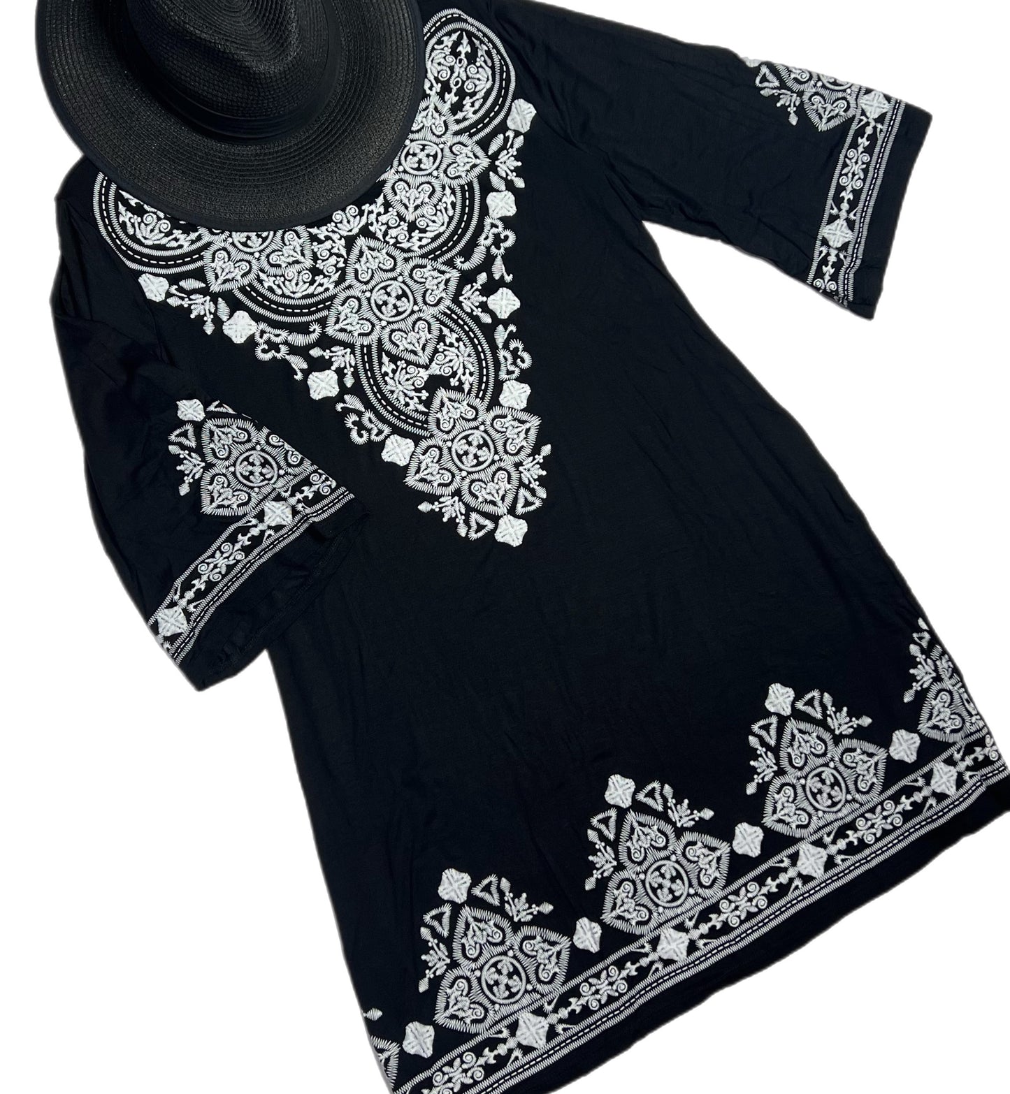 Black & White Damask 3/4 Sleeve Dress