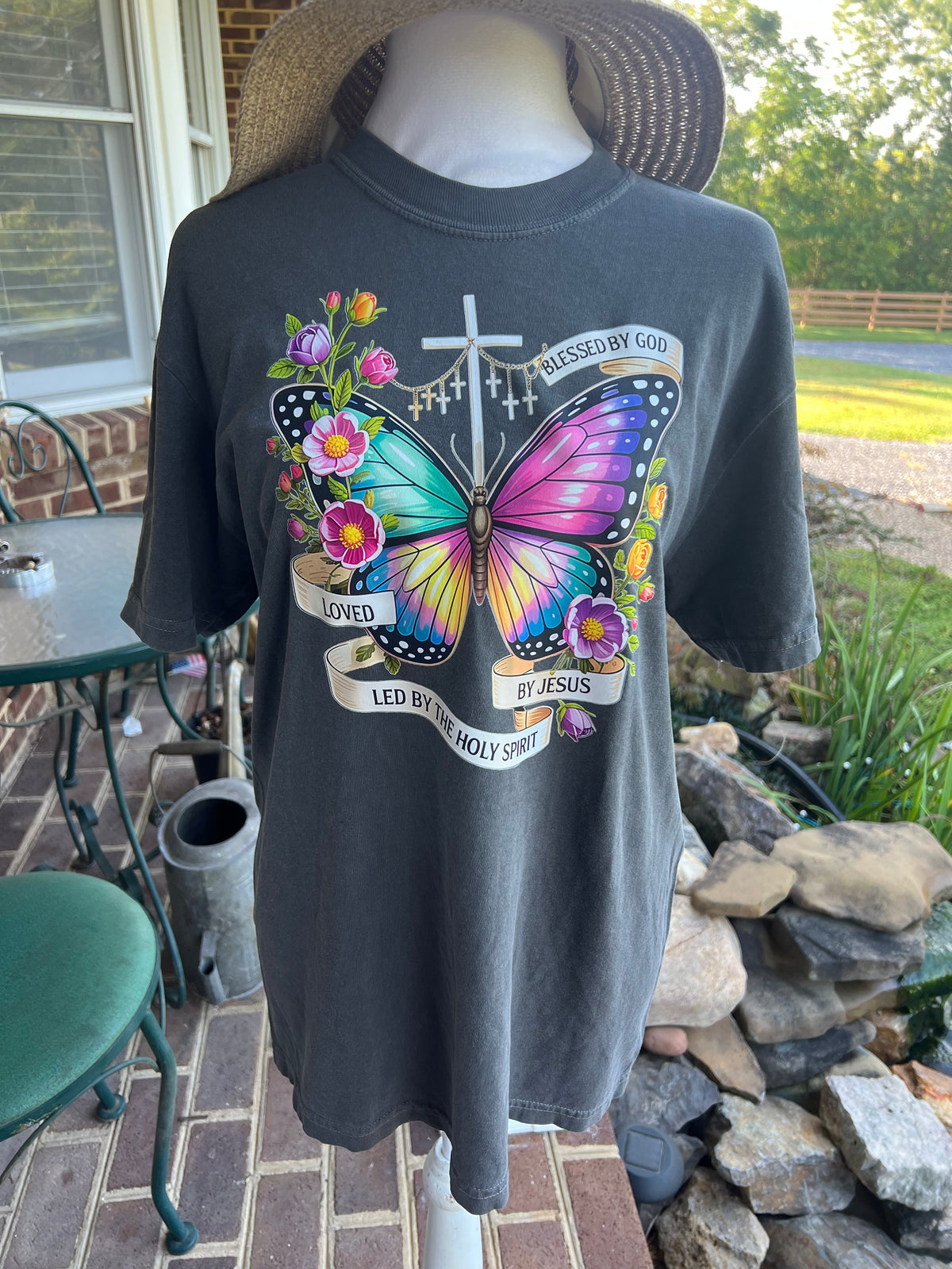 Butterfly & Cross Comfort Colors Tee - M