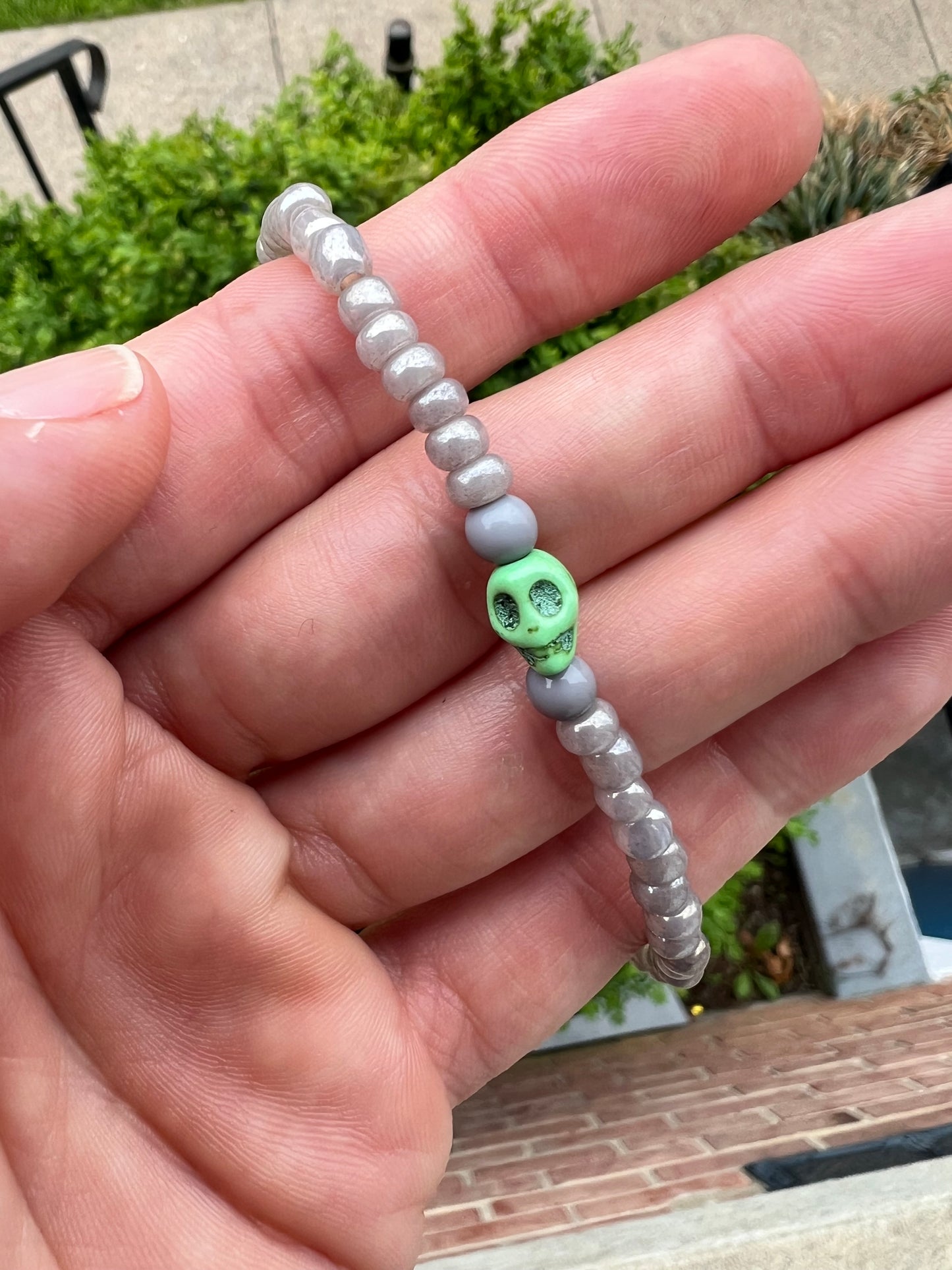 Handmade Halloween Green Skull Anklet - Medium