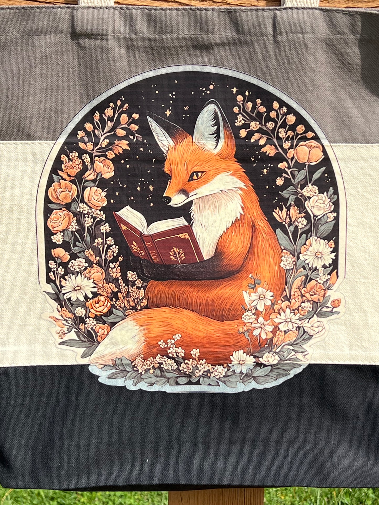 Reading Floral Fox Color Black Tote Bag