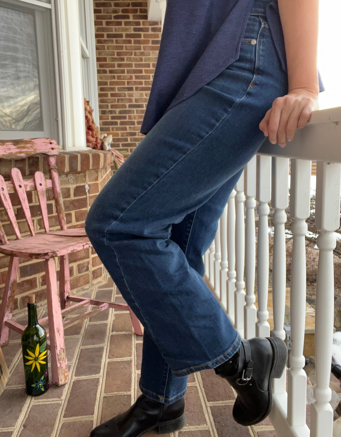 In Stock - Judy Blue Straight Leg Jeans 28” Inseam