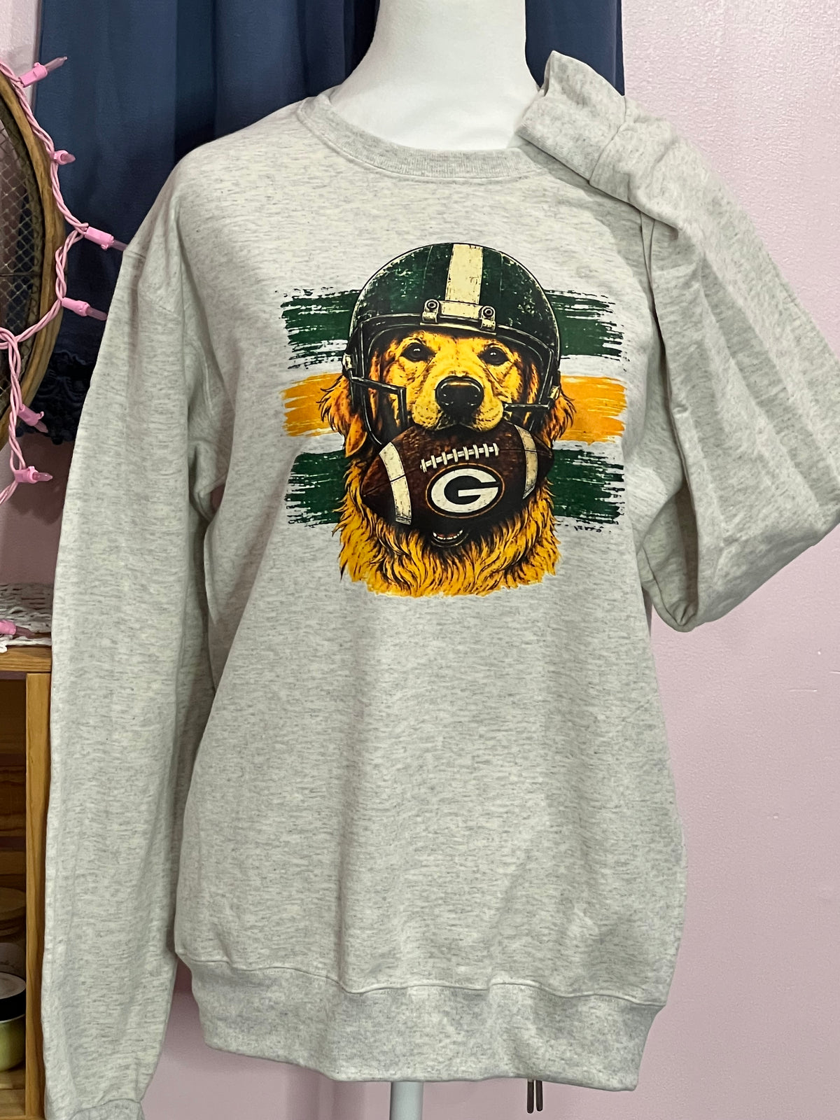 Green Bay Packers Goldeb Retriever Sweatshirt - S