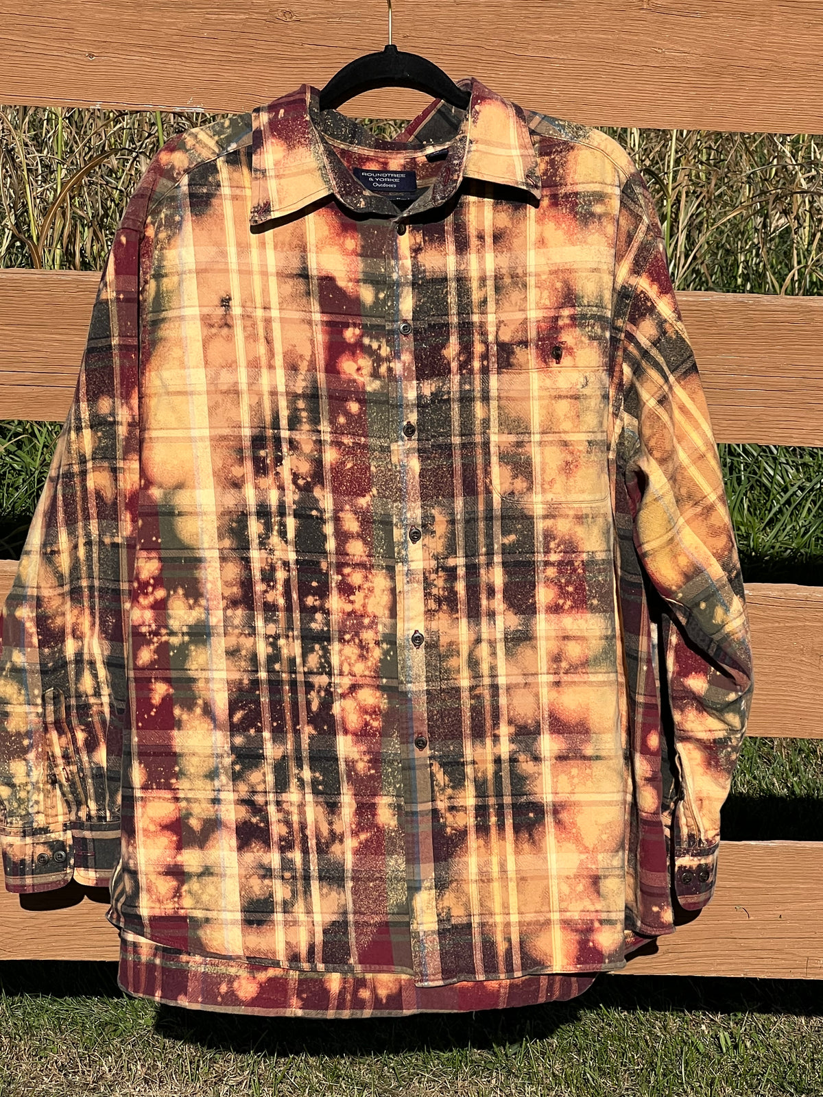 Vintage Vibe Christmas Trees Upcycled Bleach Art Flannel - Mens 2XL Unisex
