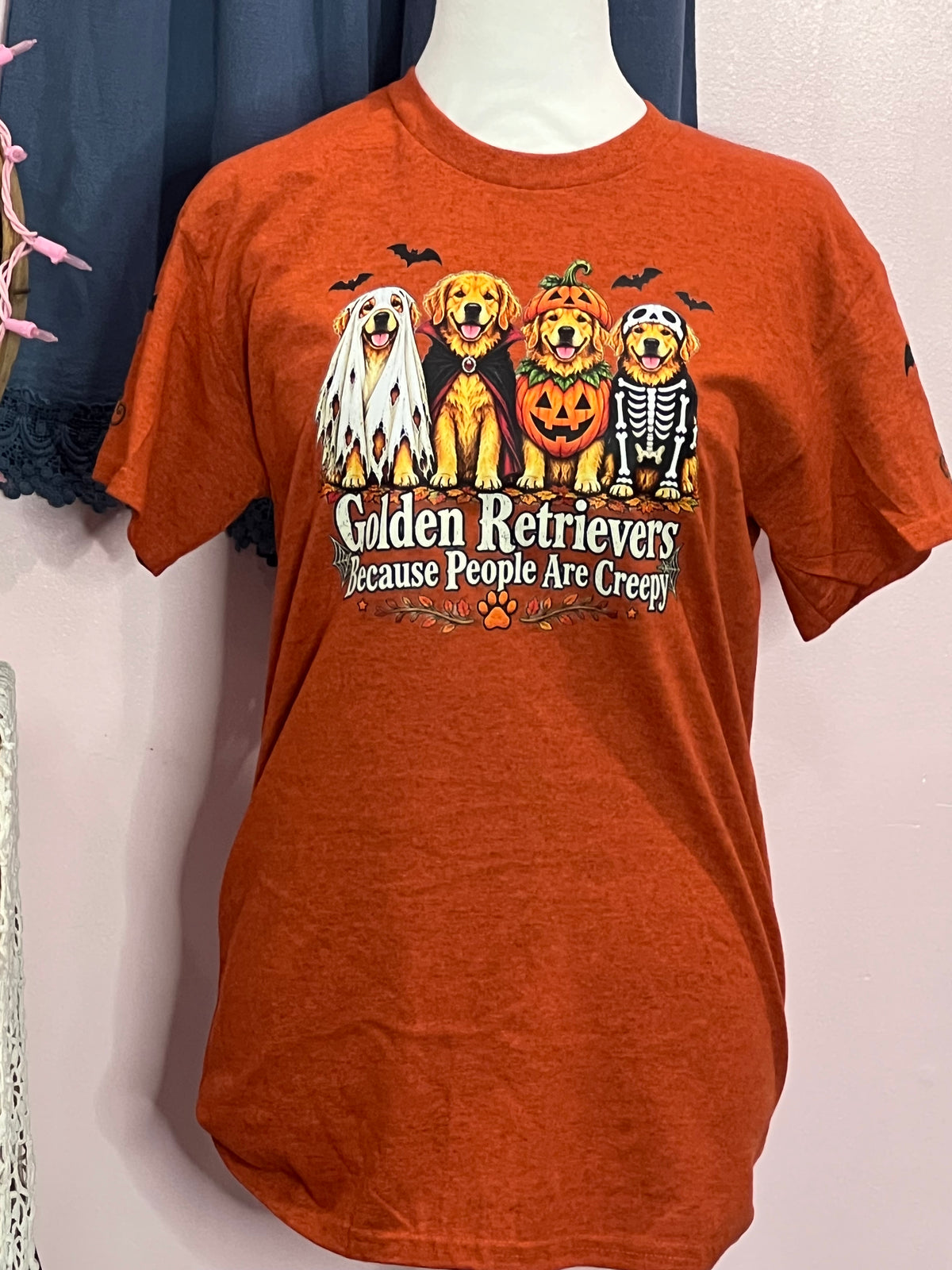 Golden Retriever Halloween Tee w/ Sleeve Accents