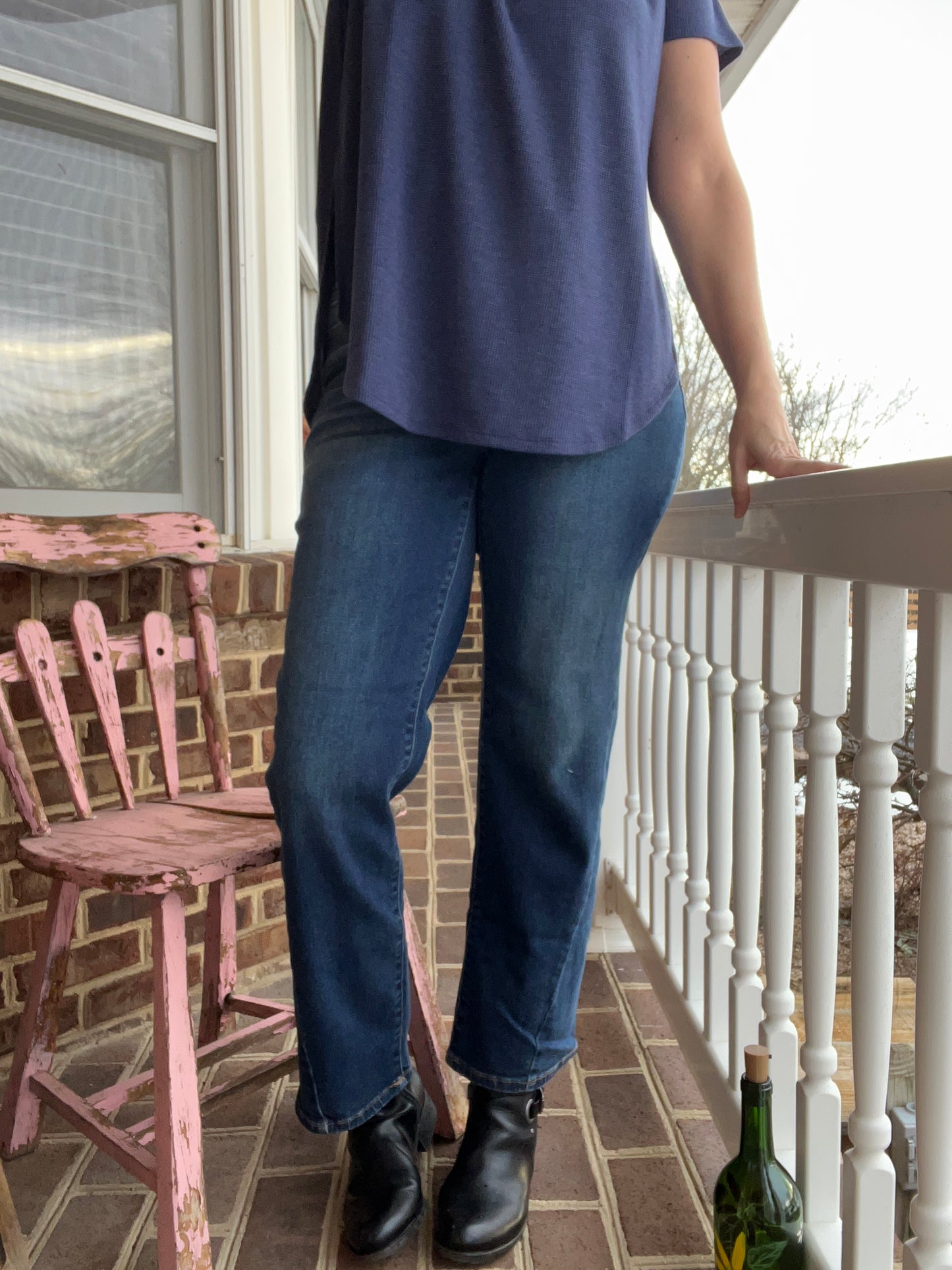 In Stock - Judy Blue Straight Leg Jeans 28” Inseam