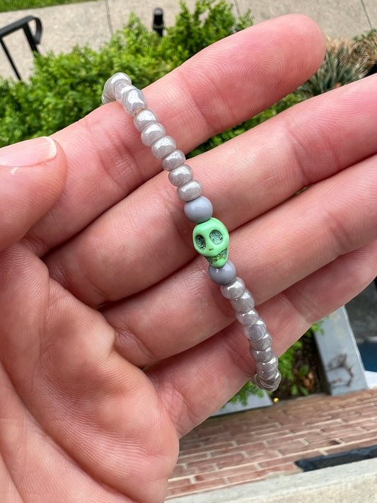 Handmade Halloween Green Skull Anklet - Medium