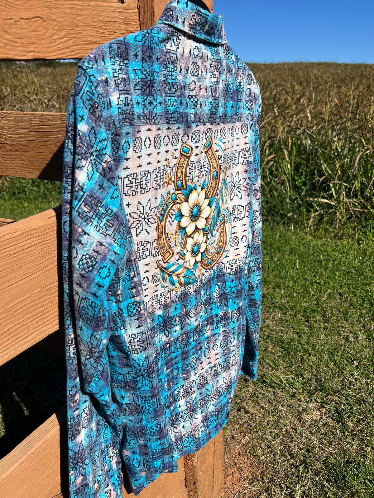 Upcycled Flannel -  Southwest Floral Horseshoes Bleach Art - Men’s  Small UNISEX